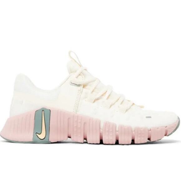Nike Metcon Shoes 8 - Picture 1 of 6
